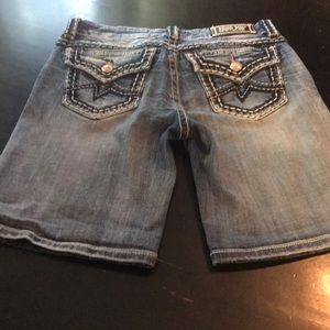 Looks Good 27 Bf Miss Me Denim Shorts / 8.5 Inseam
